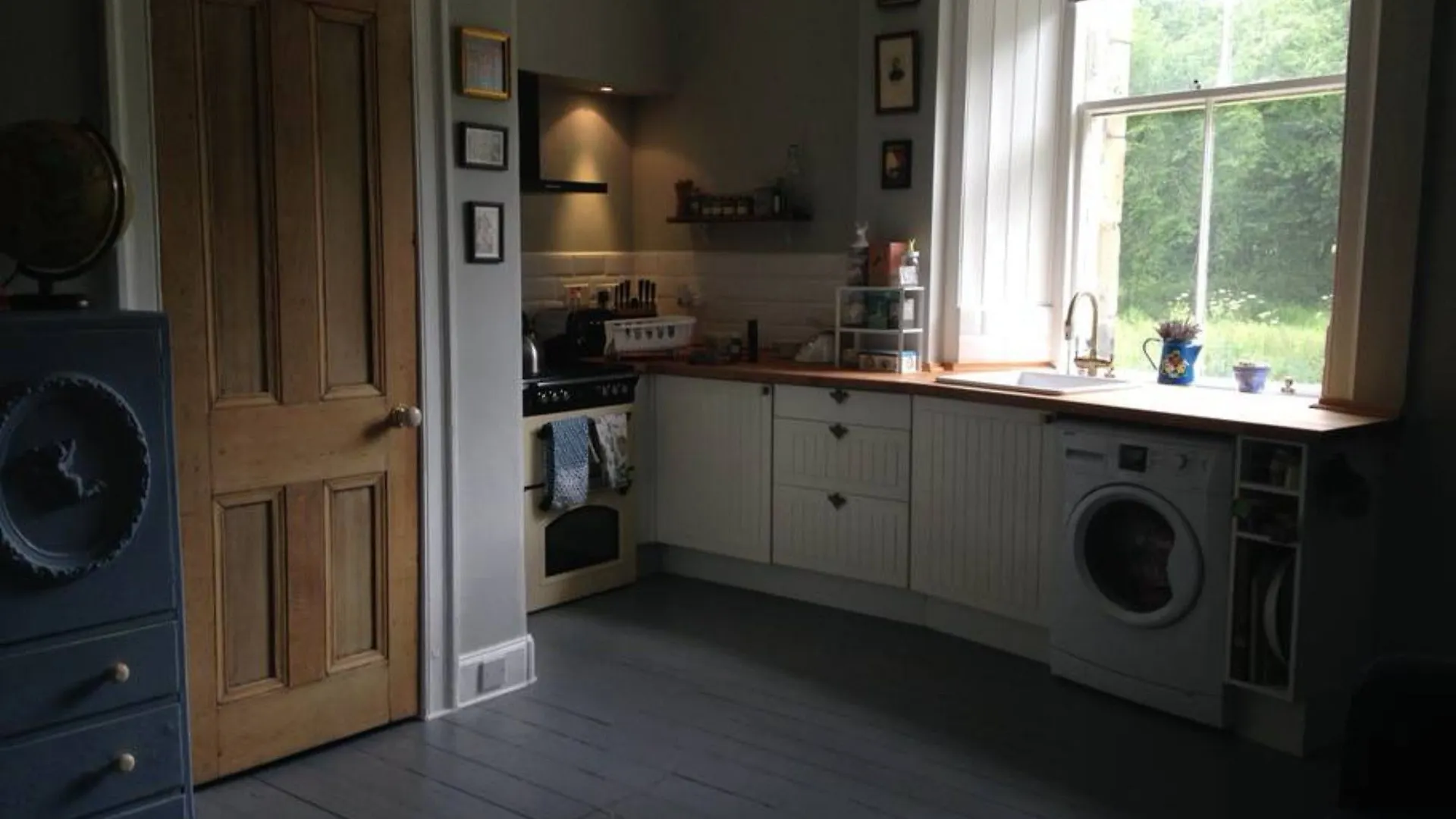 2 Bedroom Flat In Holyrood Park Sleeps 5 Эдинбург 0*,  Великобритания